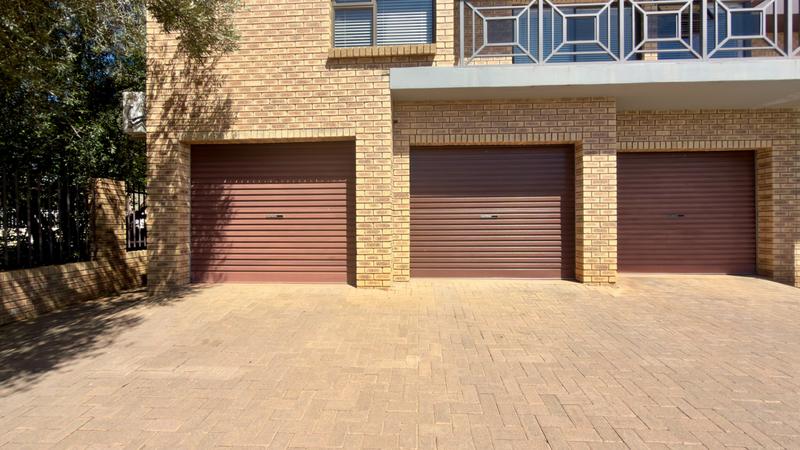 5 Bedroom Property for Sale in Pentagon Park Free State